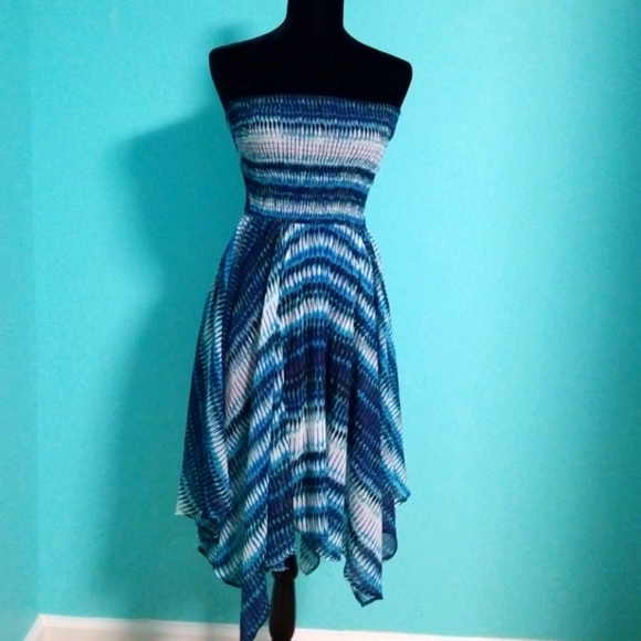 ▪️Hollister Asymmetrical Dress - Picture 3 of 7